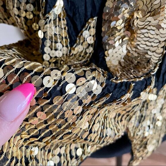 𝅺Vintage 1980s Butterfly Sequin Silk Top - Picture 14 of 16